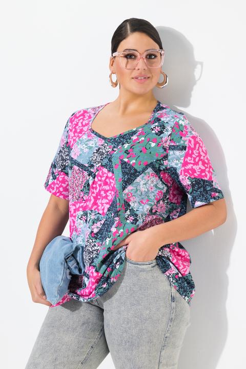 Immagine prodotto Ulla Popken T-shirt dal taglio svasato con pieghe decorative, scollo a cuore e mezze maniche (46, 48)