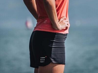 Actual product image Compressport Performance Overshort Woman (S)