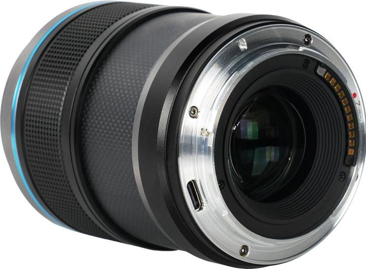 Actual product image Sirui Sniper 16AS12Z-B 16mm F1.2 APS-C/S35 Auto-Focus Lens(Z Mount, Black, Carbon Fibre) (Nikon Z, APS-C / DX)