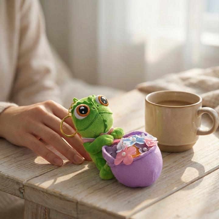 Actual product image Disney Pascal Glänzender Plüsch Schlüsselanhänger