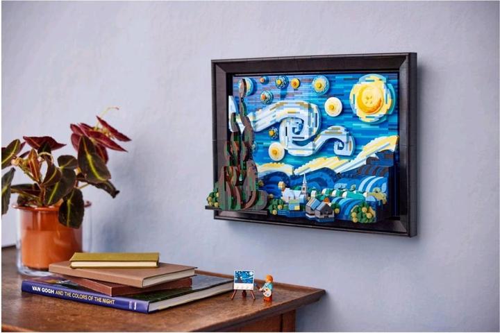 Actual product image LEGO Vincent van Gogh - Starry night (21333, LEGO Rare Sets, LEGO Icons)