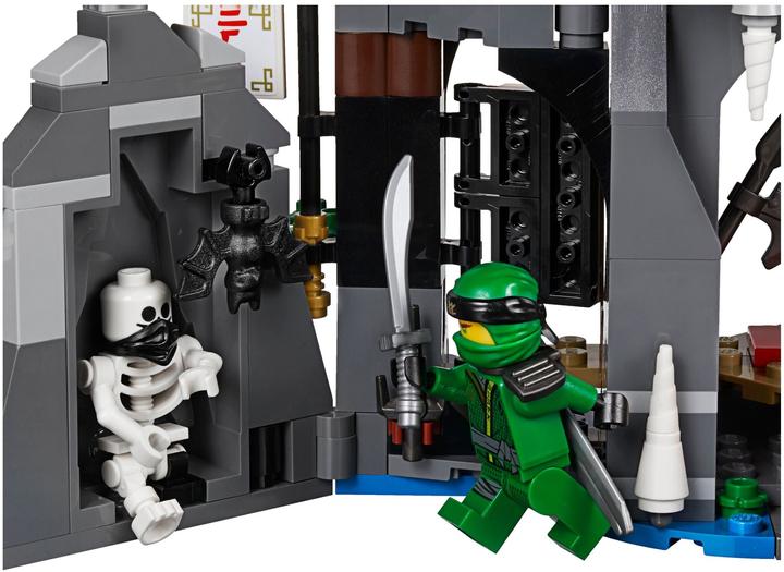 Immagine prodotto LEGO Tempio della Resurrezione di Ninjago (70643, LEGO Ninjago)