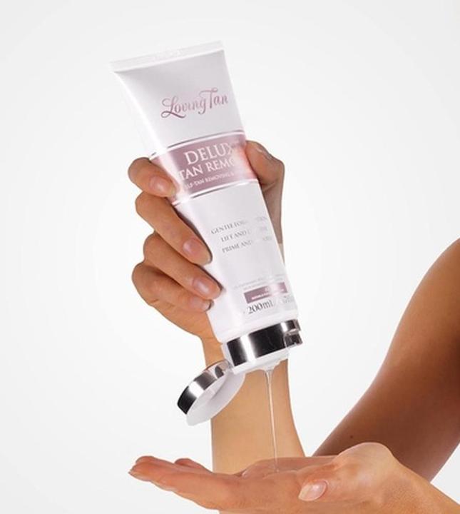 Actual product image Loving Tan Deluxe Tan Remover 200ml (200 ml)