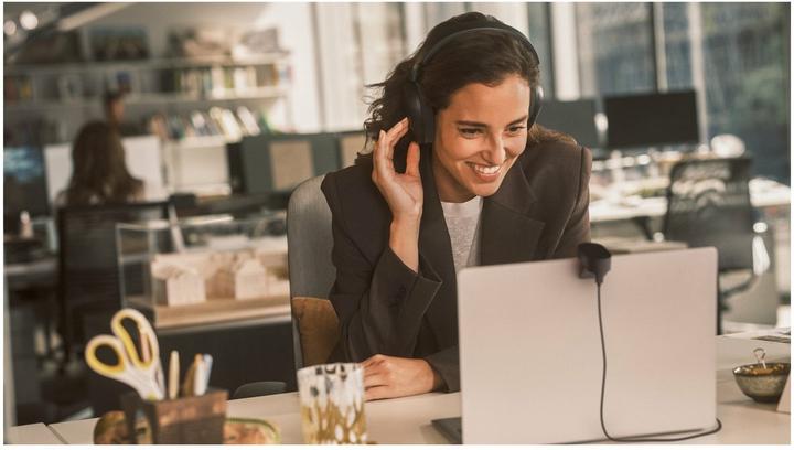 Produktbild Jabra Evolve3 85 UC + Ladestation (Kabellos, USB-A, Unify)