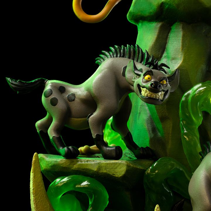 Actual product image Iron Studios The Lion King statuette Art Scale Deluxe 1/10 Scar Deluxe 31 cm
