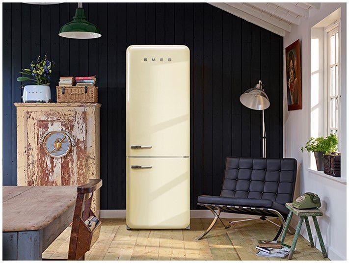 Image du produit Smeg Style rétro FAB32RCR5 (331 l)