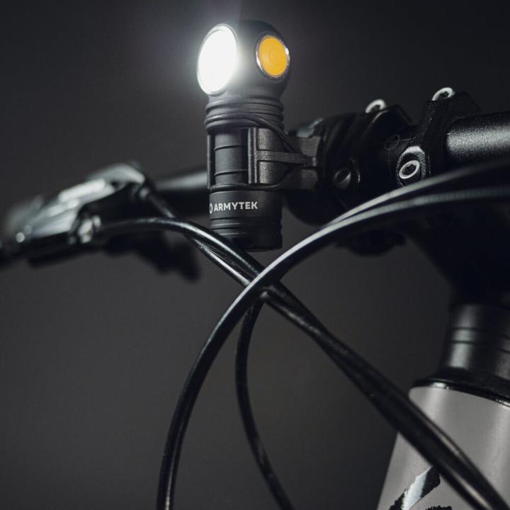 Produktbild ArmyTek Wizard C1 Pro Magnet Multifunktionslampe USB warm (7.63 cm, 930 lm)