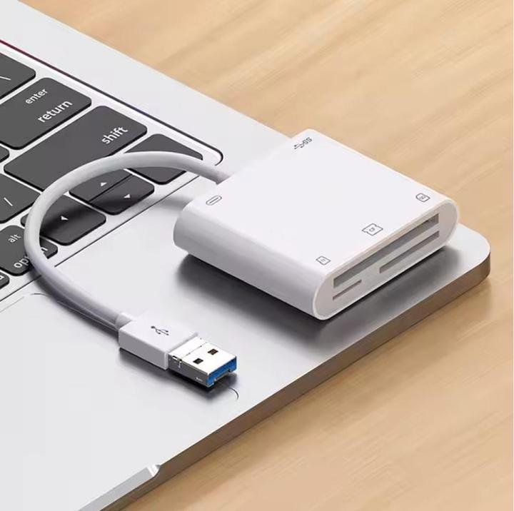 Actual product image PowerGuard DualHeadConnect USB-A/Lightning USB Photo SD Card CF Camera Cardreader (USB-A, Lightning)