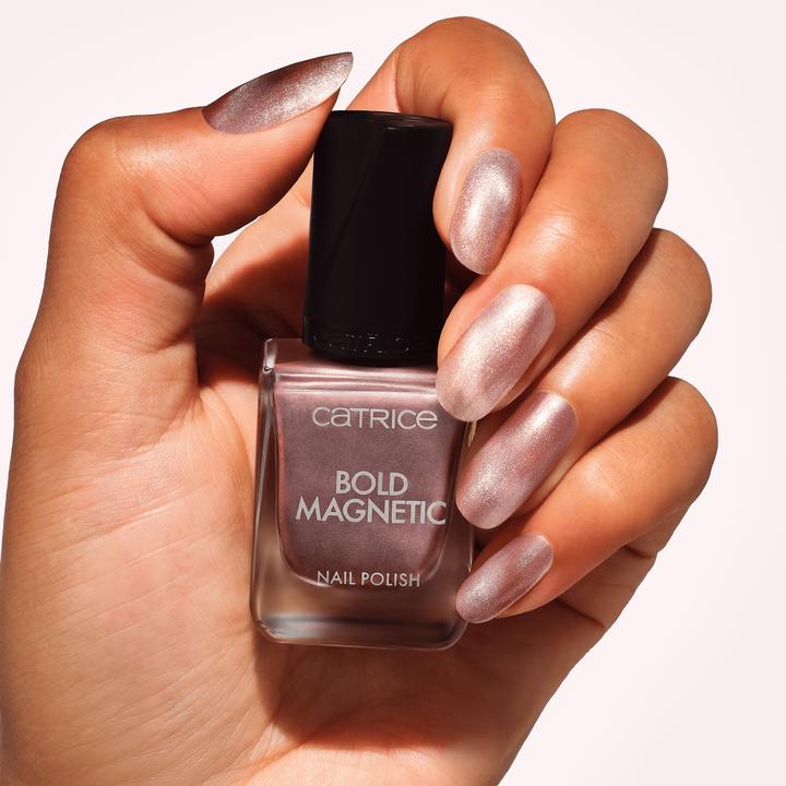 Actual product image Catrice Bold Magnetic (Don't Be So Clingy)