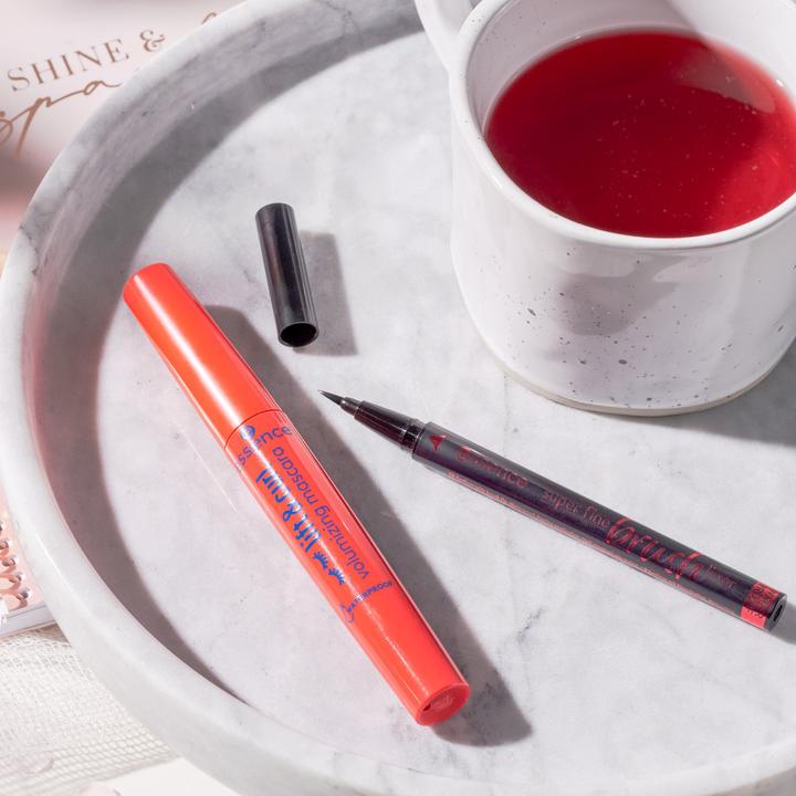 Actual product image essence Lift and curl volumizing mascara Black (Black)