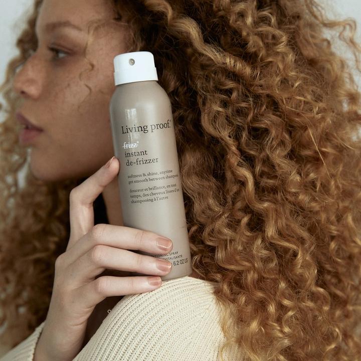 Actual product image Konjac Sponge No Frizz Instant De-Frizzer 208ml (208 ml)