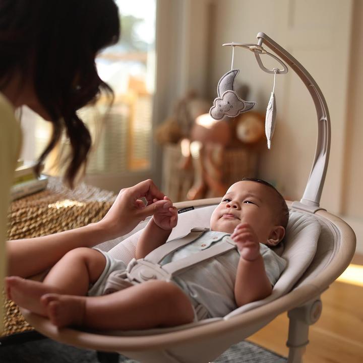 Actual product image Maxi-Cosi Elektrische Babyschaukel Cassia mit 360°-Drehung