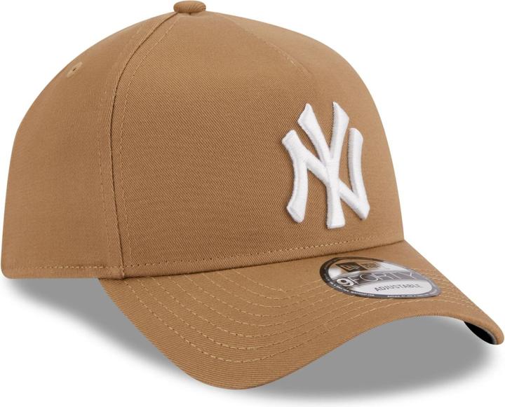 Actual product image New Era 9Forty Aframe Trucker New York Yankees