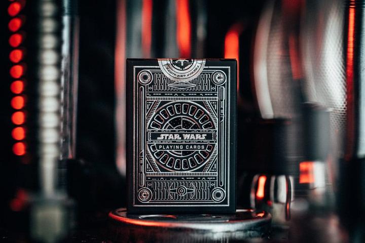 Actual product image Bicycle Star Wars Spielkarten Silver Edition Dark Side (English)