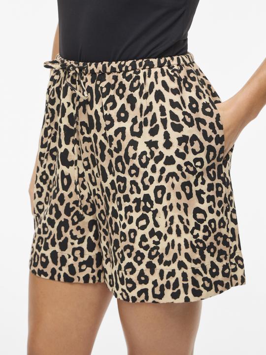 Image du produit Vila Mid Waist Shorts (36)