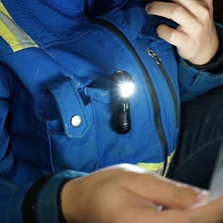 Actual product image Fenix Headlamp HM61R V2.0 Black (1600 lm)