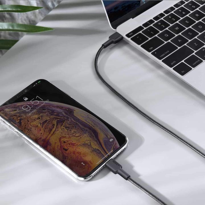 Actual product image Aukey CB-CL2 (1.20 m, USB 2.0)