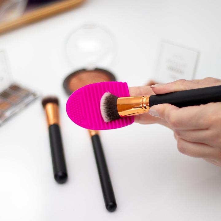 Actual product image Intirilife Make up Pinsel Reiniger
