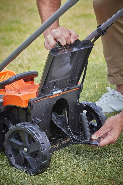 Actual product image Black & Decker Battery lawn mower BCMW3336N Solo (Rechargeable battery operated)