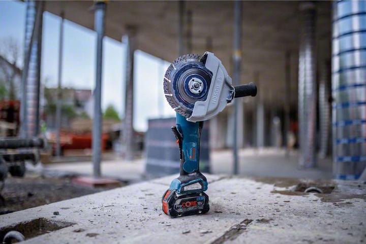 Actual product image Bosch Professional GWS 18V-180 P L-BOXX (180 mm)