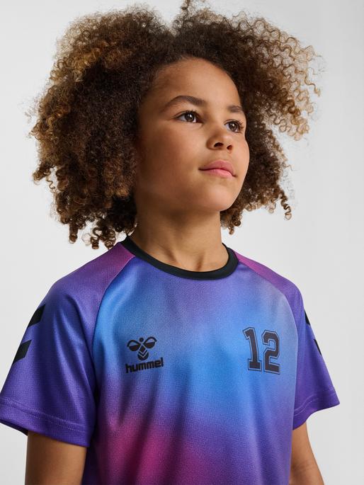 Actual product image hummel hmlSHIMMER T-SHIRT S/S (134)