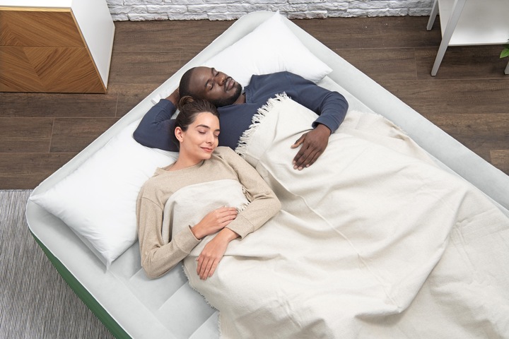Actual product image Bestway ToughLite TPU Queen Air Mattress Queen, Built-in AC Pump 203x152x46 cm