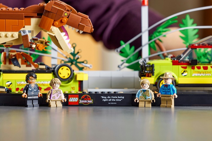 Immagine prodotto LEGO L'epidemia del T. Rex (76956, Set LEGO rari)