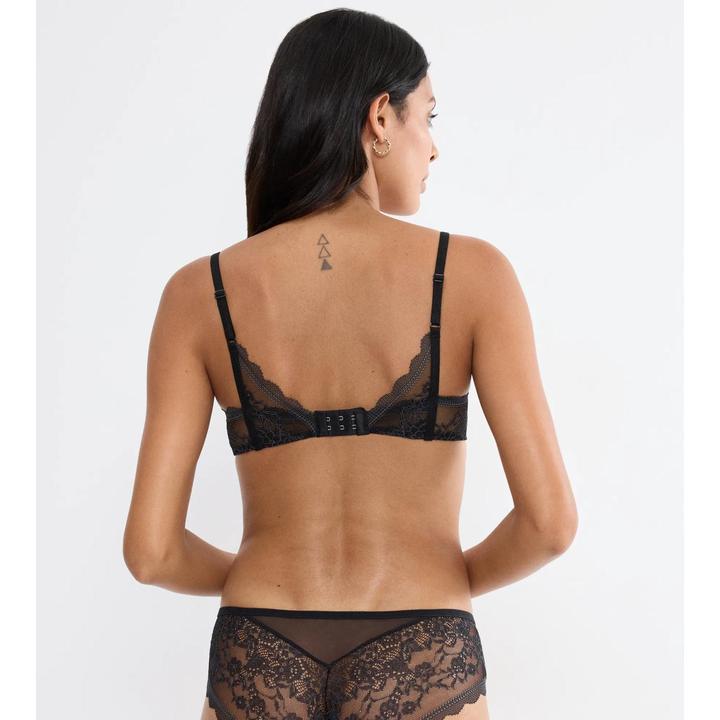 Actual product image Triumph Comfort Allure WH (Single pack, 85 C)