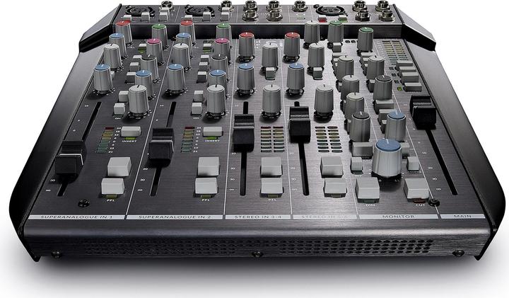 Image du produit Solid State Logic Table de mixage SiX, Forme : pupitre, Entrées stéréo : 2