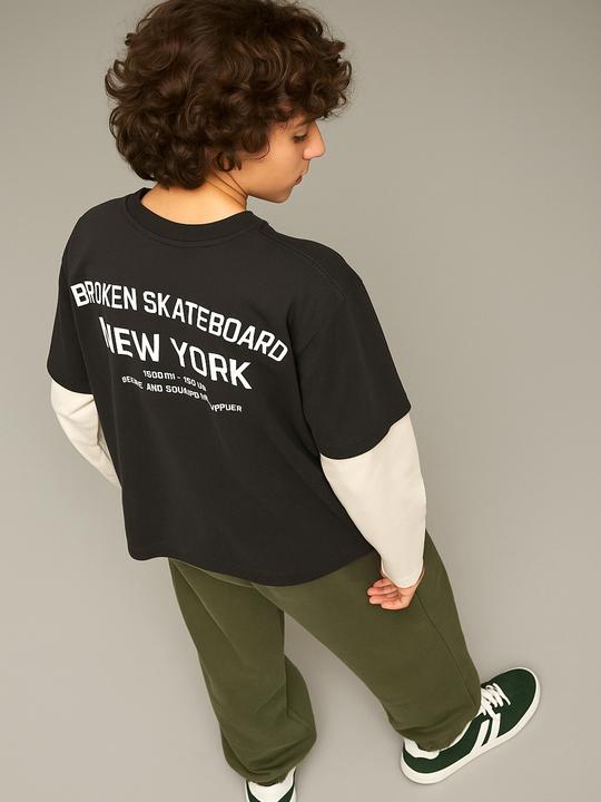 Produktbild Jonen Jungen Shirt im Lagenlook mit Recycling-Baumwolle (140)