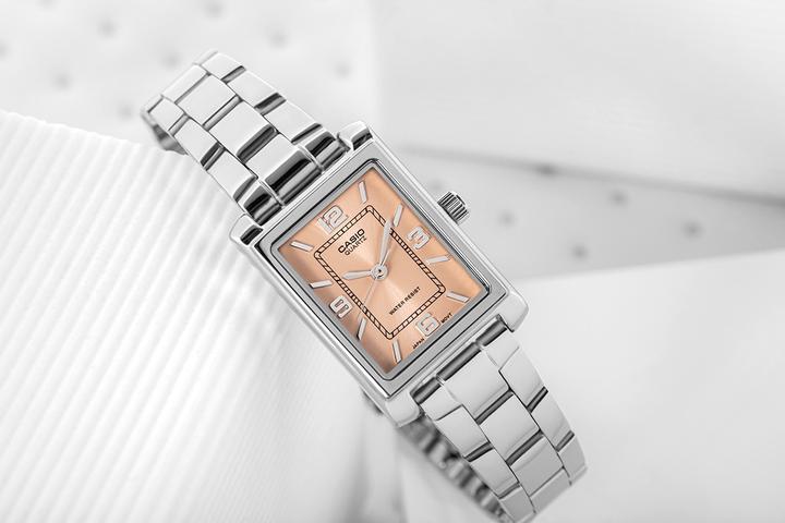 Produktbild Casio Damenuhr LTP-1234DD-4ADF + BOX