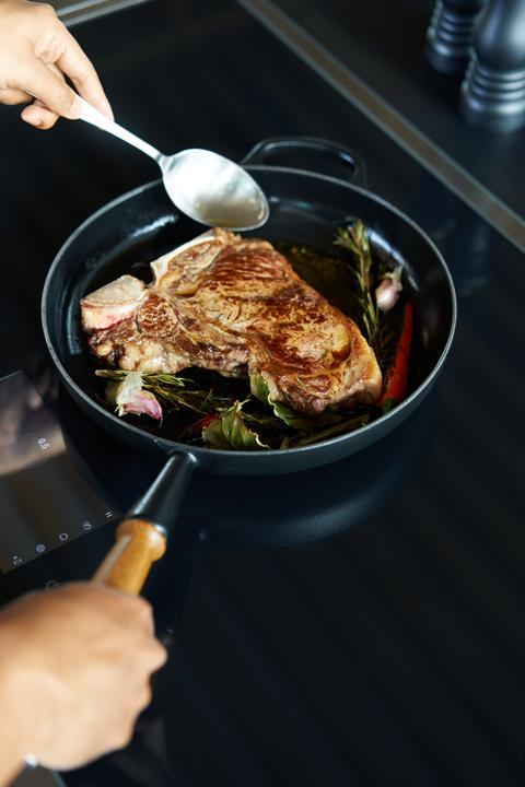 Produktbild Le Creuset Gussbratpfanne SIGNATURE Ø 28cm (28 cm, Bratpfanne, Gusseisen)