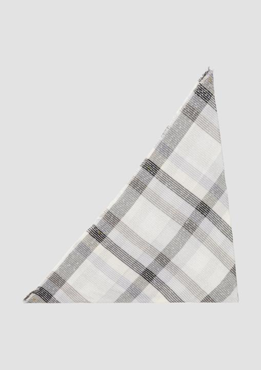 Actual product image S.Oliver Schal Quadratischer Schal mit Karomuster