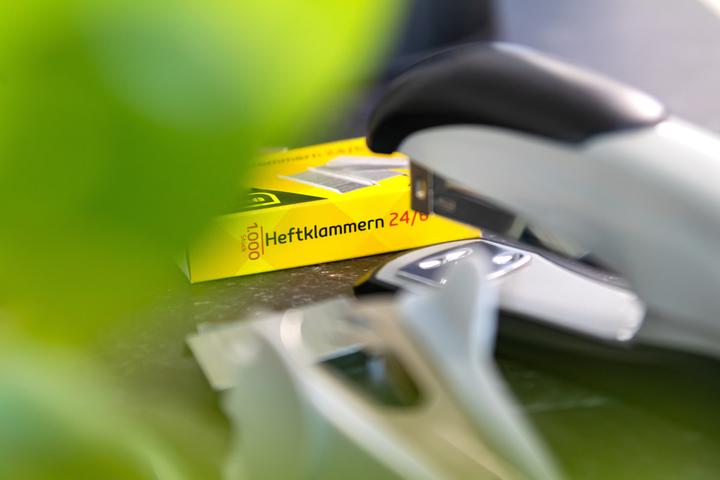 Actual product image Idena Staples 24/6 2 X 1,000 pieces, galvanised (2000 x)