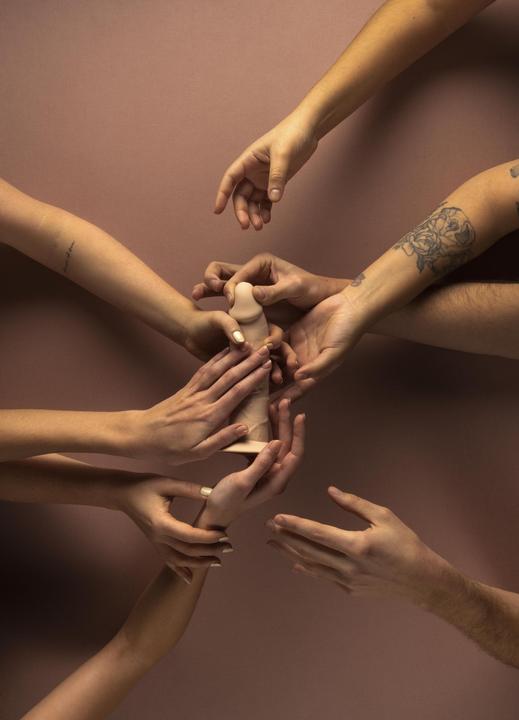 Produktbild Amorelie Uncover »Dusk« Dildo 19,2 cm Toffee