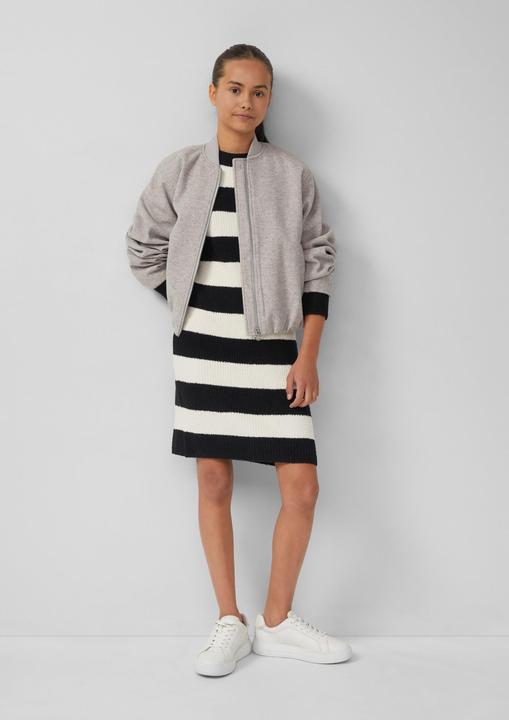 Actual product image S.Oliver Kleid Kurzes Strickkleid mit Streifen (134)