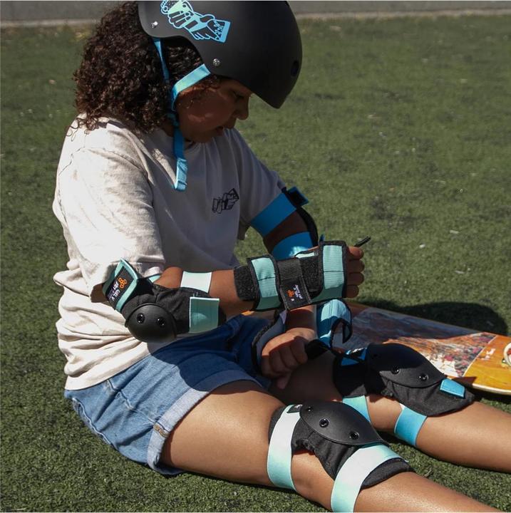 Actual product image Triple 8 Saver Series 3-Pack Skate like a Girl (S, Protector shorts)