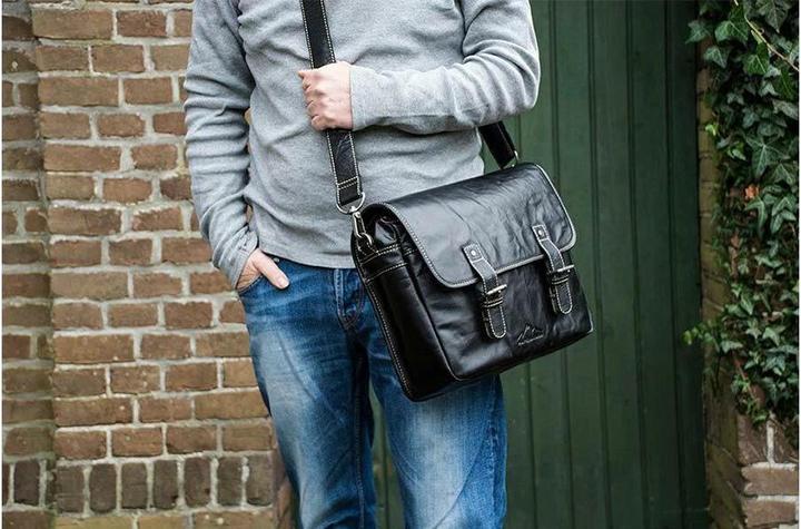 Actual product image Alpenleder Camera bag reporter (Camera shoulder bag, 12.12 l)