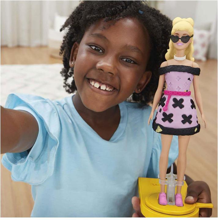 Actual product image Play-Doh Barbie fashion show playset