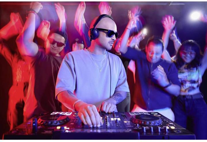 Produktbild RØDE NTH-50 (Keine Geräuschunterdrückung, Kabelgebunden)