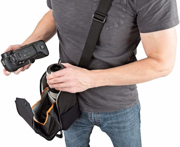 Produktbild Lowepro ProTactic 200 AW (Objektivtasche, 4.54 l)