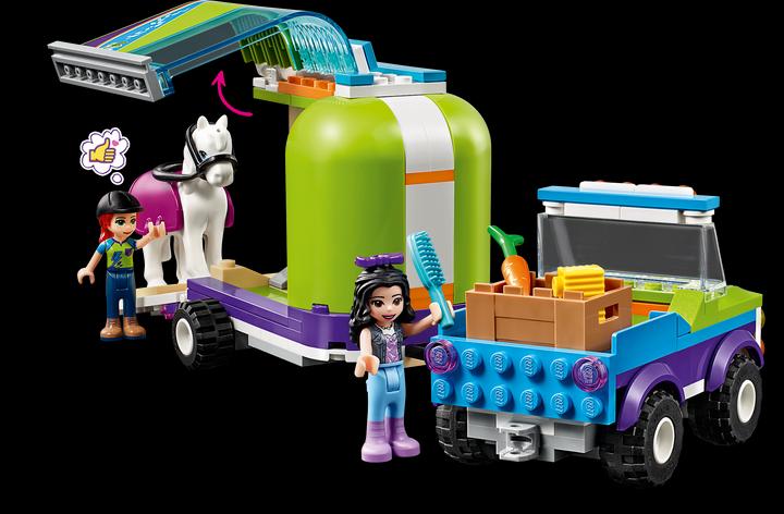 Actual product image LEGO Mia's horse transporter (41371, LEGO Friends)