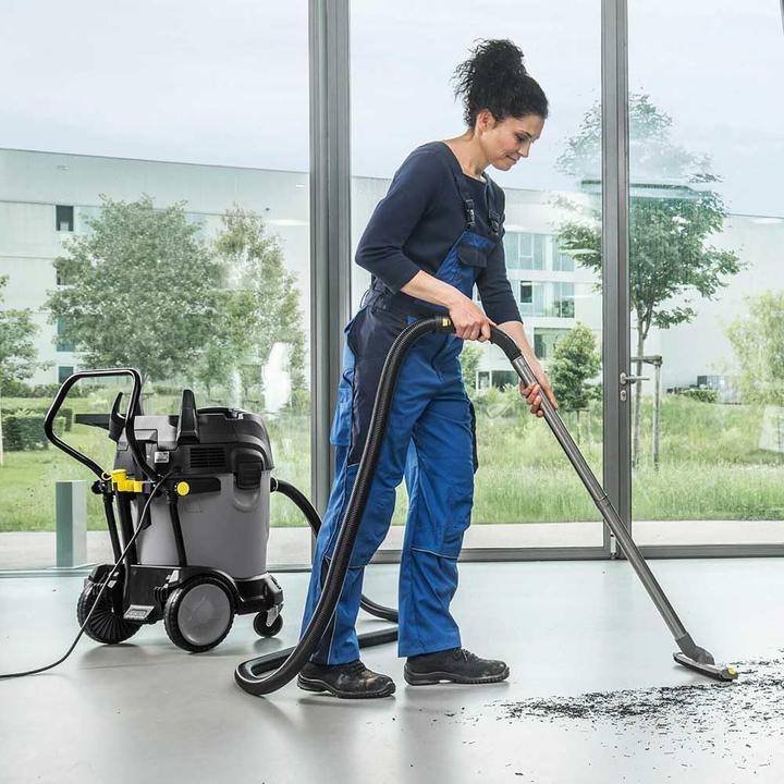 Actual product image Kärcher Professional NT65/2 Tact2 (Wet dry vacuum cleaner)