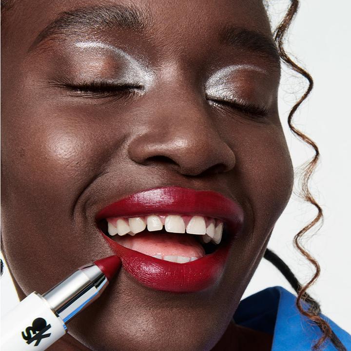 Produktbild Veralab Over Skin Click'n Kiss Velvet Lipstick Full And Vibrant Color - 04 (04)