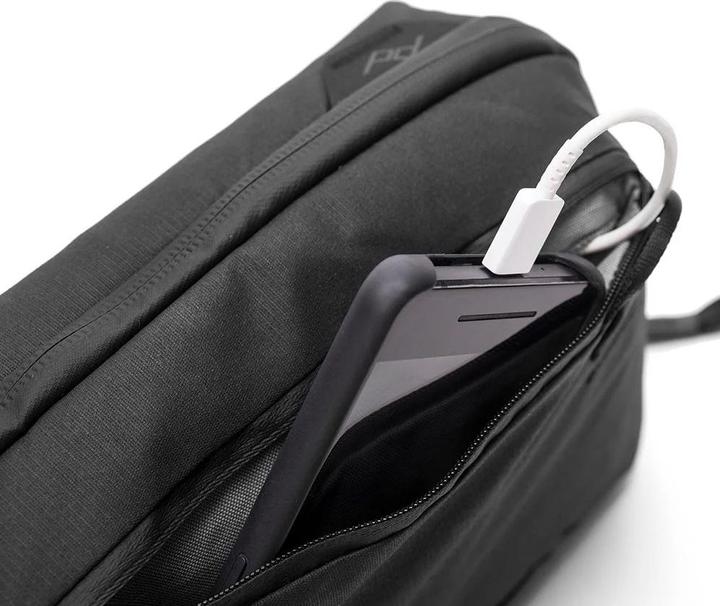 Actual product image Peak Design Tech Pouch (Camera accessory bag, 2 l)