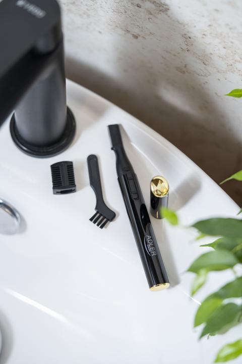 Actual product image Adler AD 2934b Eyebrow trimmer