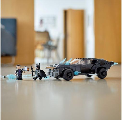 Produktbild LEGO Batmobile: Verfolgung des Pinguins (76181, LEGO DC)