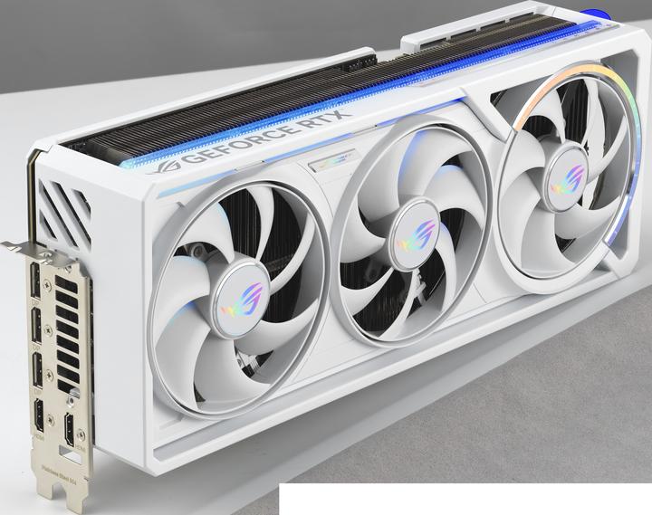 Image du produit ASUS ROG Astral GeForce RTX 5080 White OC (16 Go)