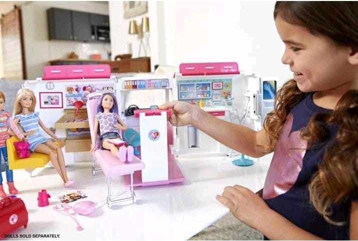 Produktbild Barbie Krankenwagen
