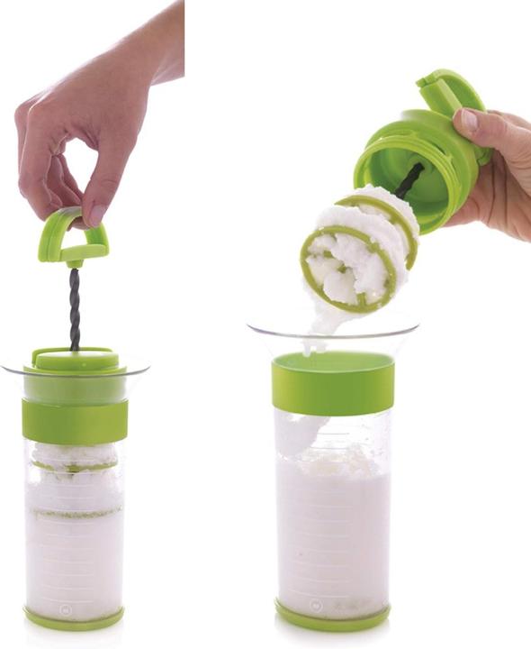 Actual product image Mastrad Qwik Wisk sauce mixer